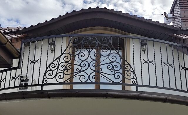 Balustrada balkonowa – nowoczesność, bezpieczeństwo i&nbsp;styl
