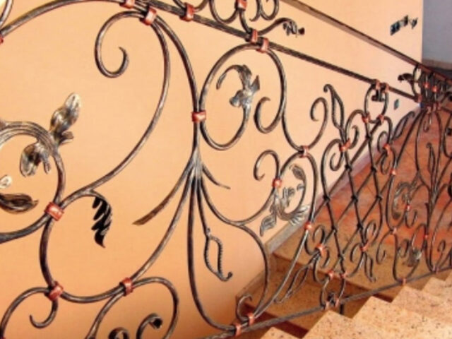 Miedziana balustrada wewnętrzna ozdobna BKW 005