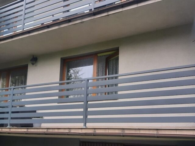 Balustrada zewnętrzna balkonowa czarna BKZ 088