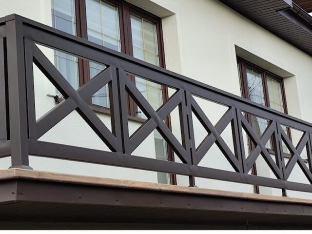 Balustrada zewnętrzna balkonowa brązowa nowoczesna BKZ 089