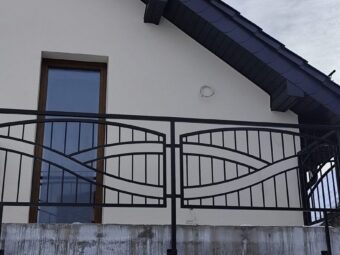 Balustrada zewnętrzna balkonowa czarna BKZ 090