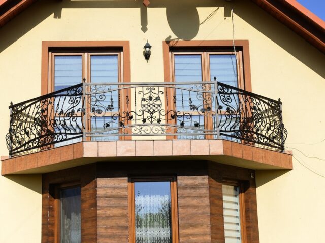 Balustrada zewnętrzna czarna ozdobna BKZ 097