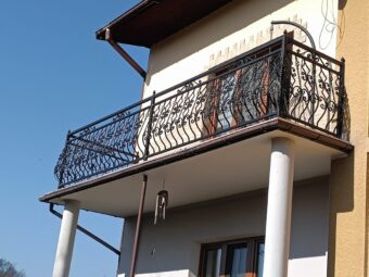 Balustrada zewnętrzna balkonowa kuta BKZ 100