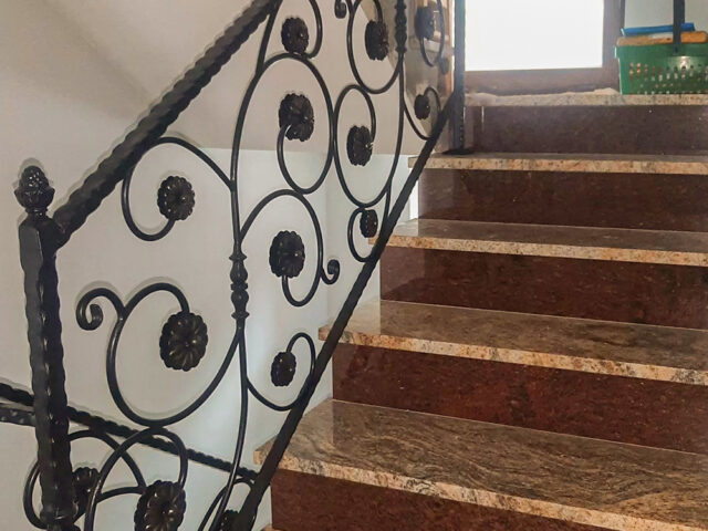 balustrady-metalowe-kute-wewnetrzne-3