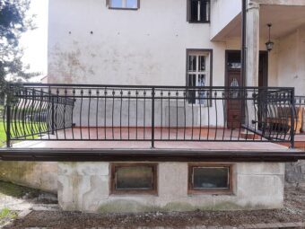 Nowoczesna balustrada zewnętrzna BKZ 065