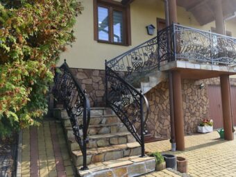 Balustrada zewnętrzna czarna ozdobna BKZ 097