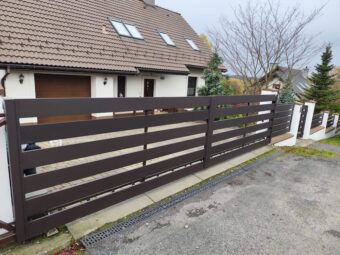 Brama wjazdowa przesuwna ogrodzeniowa czarna BP 032