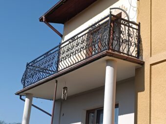 Balustrada zewnętrzna balkonowa kuta BKZ 100